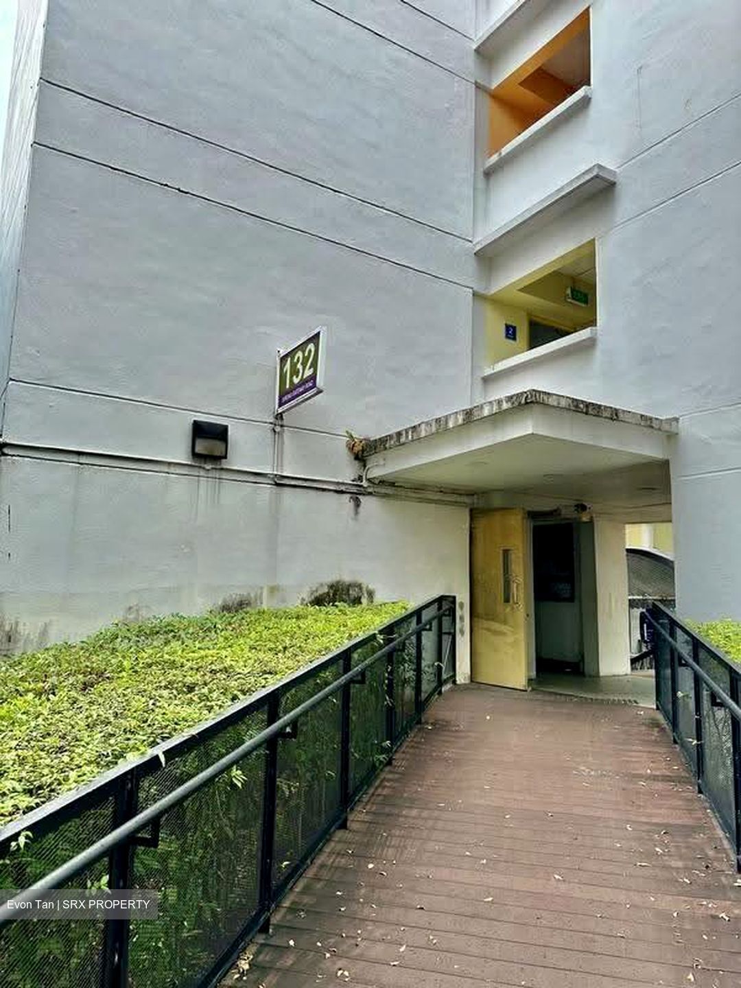 Jurong Gateway Road (D22), Shop House #622539411